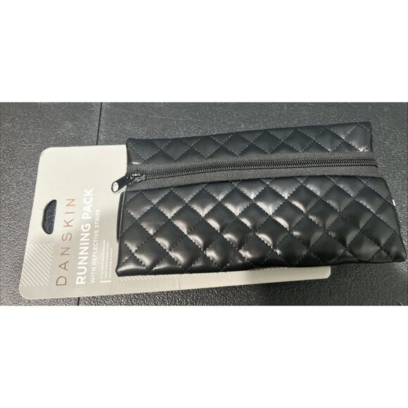 Danskin Running Waist Pack Black Quilted Reflective Stripe Belt Bag Crossbody - Picture 1 of 4